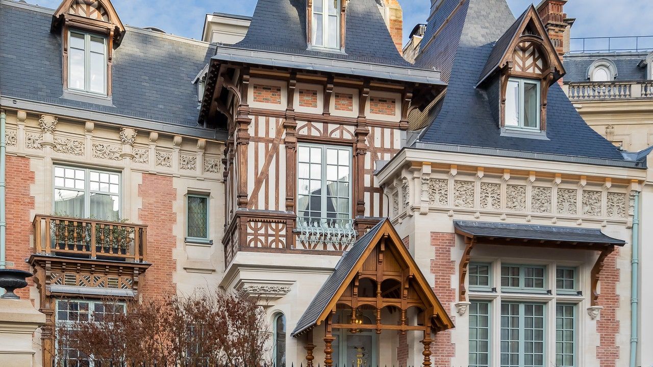 Le célèbre " manoir normand " de l’avenue Foch (enfin) vendu 69 millions d’euros