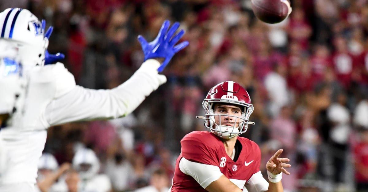 Alabama Subs in Ty Simpson at Quarterback as Team Struggles to Score at USF