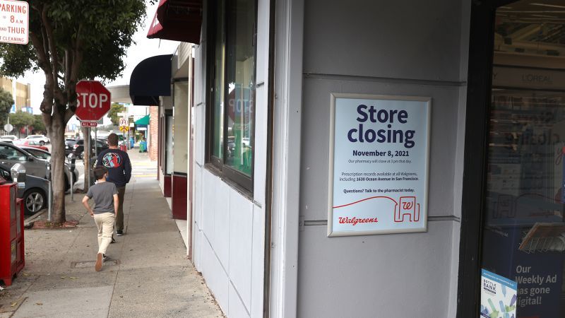 Why so many drug stores are closing