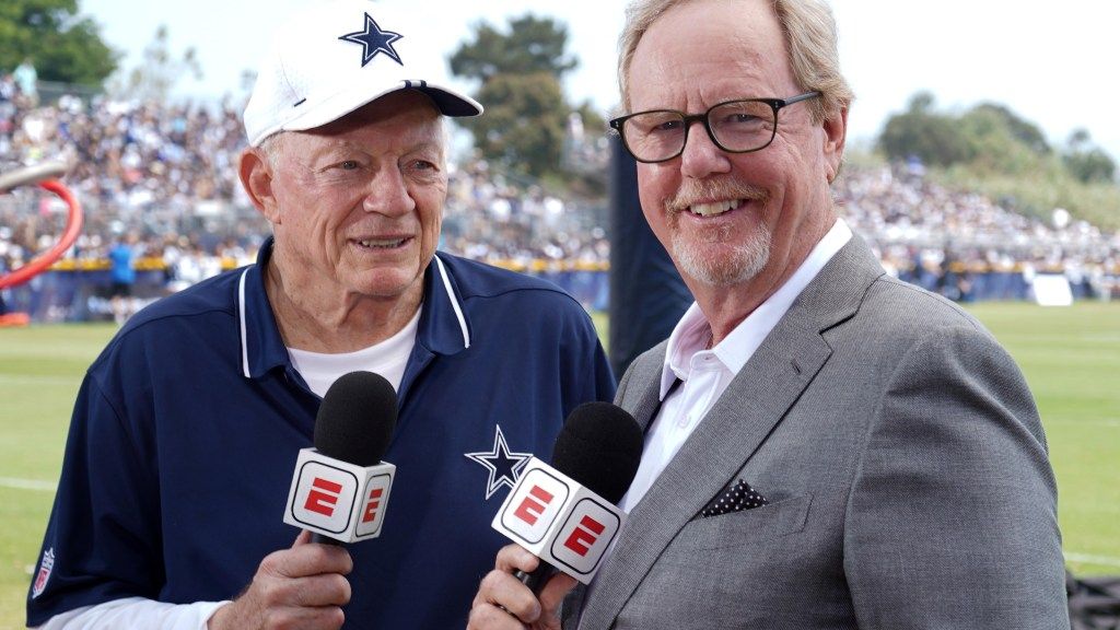 Cowboys’ Jerry Jones has ‘alienated the fanbase’