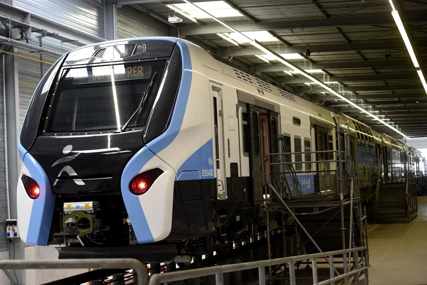 Jeune percuté par un RER à Nanterre : un agent RATP mis en examen pour violences volontaires