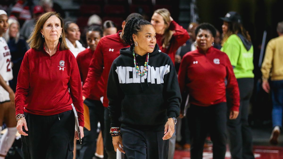 South Carolina women's basketball: Dawn Staley gets massive new contract