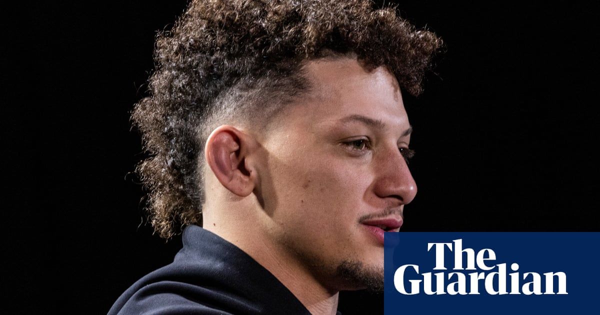 Patrick Mahomes visits sisters injured in Super Bowl parade shooting