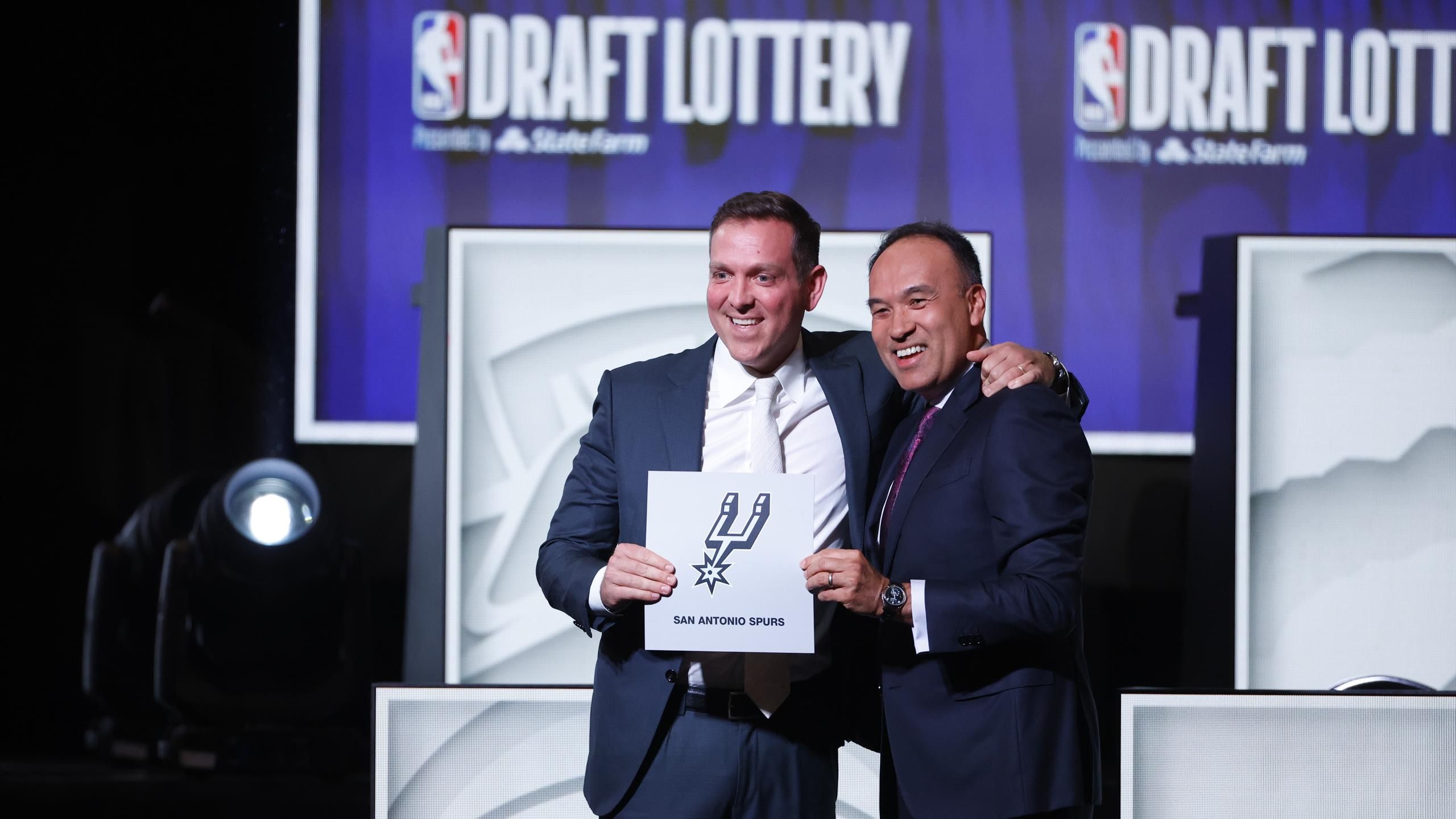 NBA - Lottery Pick / "Maintenant, on peut viser la lune" : San Antonio euphorique, Wembanyama aux anges