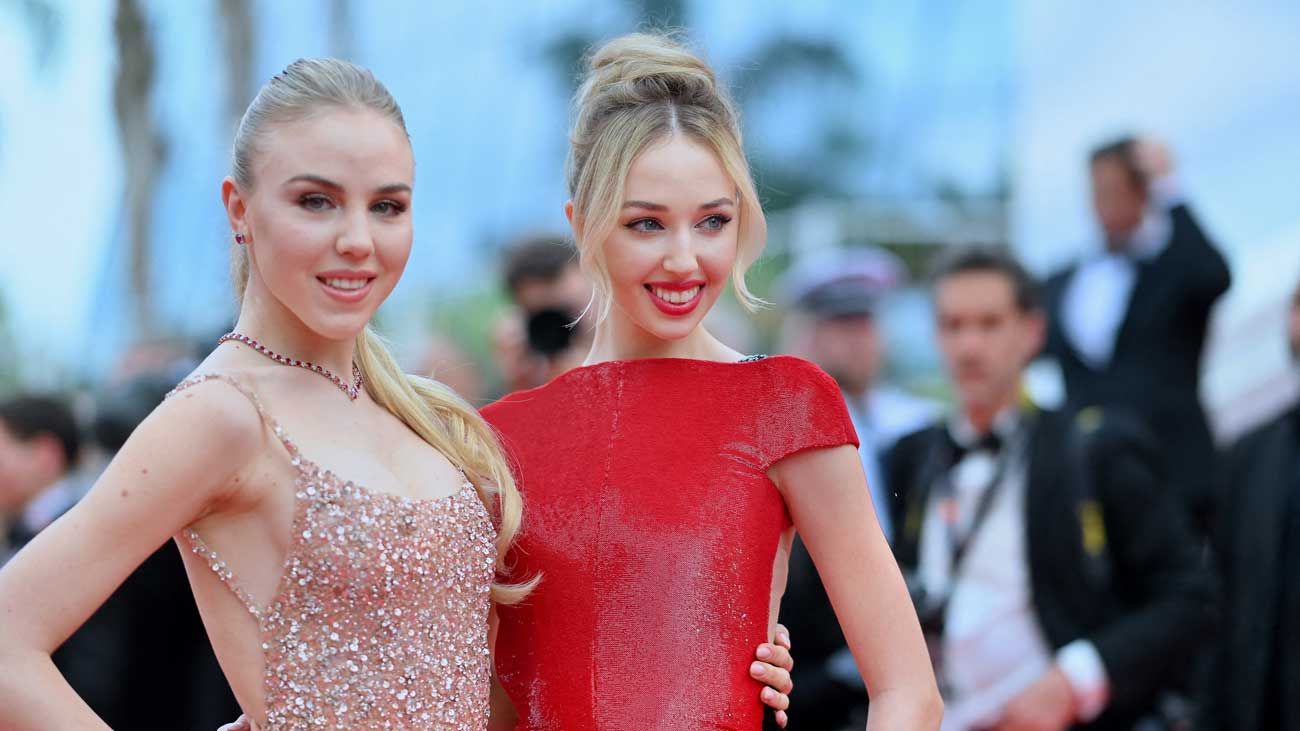 la princesse Maria Carolina de Bourbon-Siciles et sa sœur en stars sur le tapis rouge du Festival de Cannes