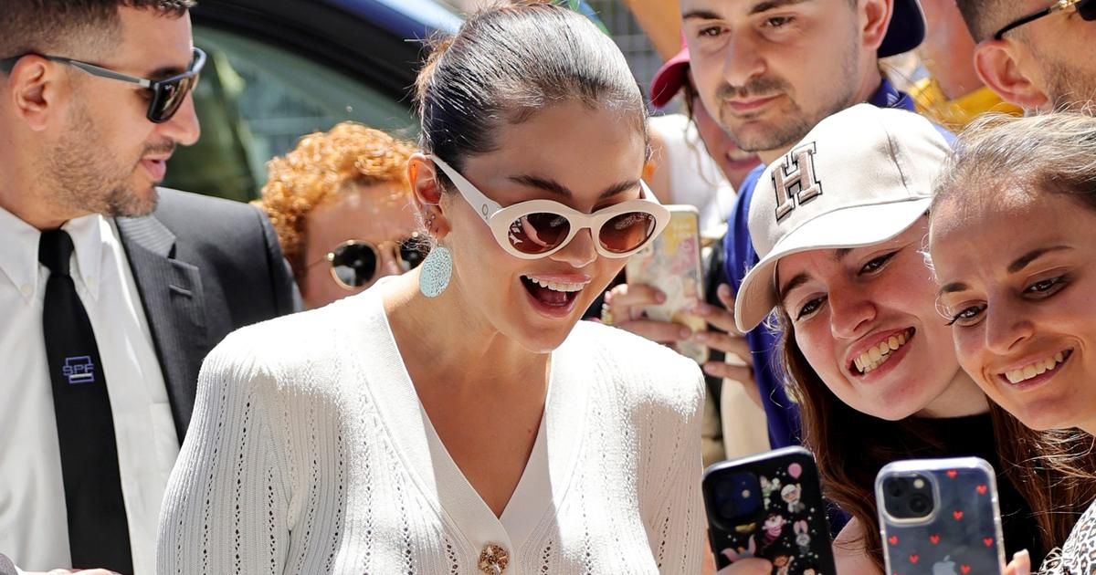 Selena Gomez rafraîchissante à Cannes dans une robe à moins de 500 euros