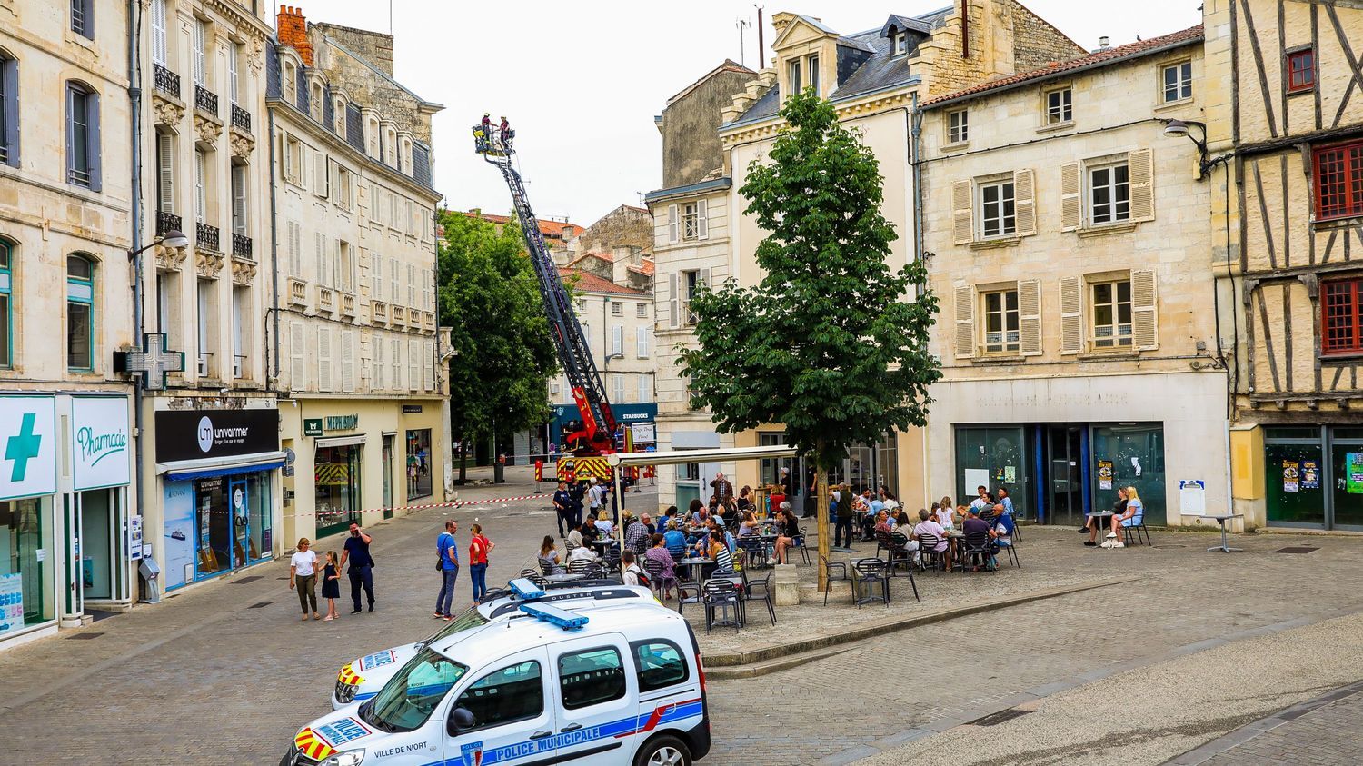 Séisme dans l'ouest de la France : ce que l'on sait de l'un des plus forts tremblements de terre ressentis en France et de sa réplique