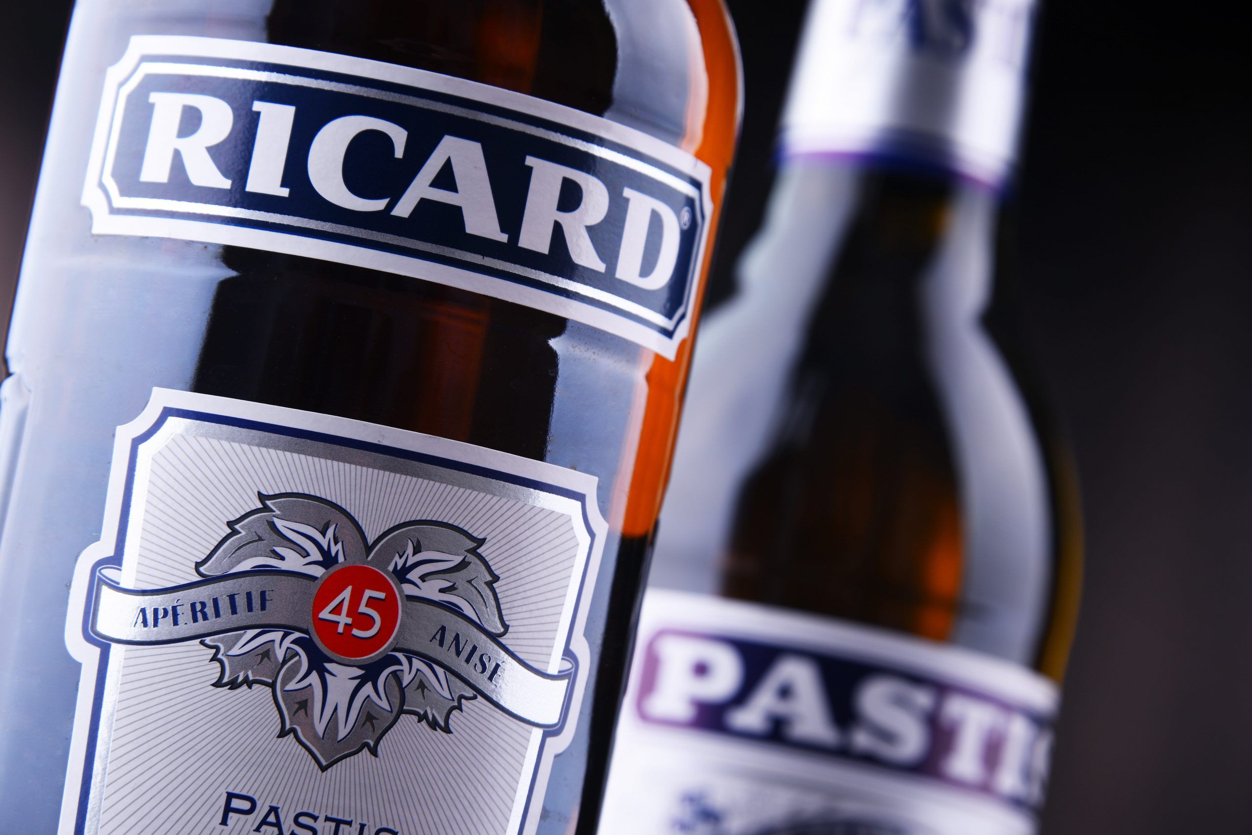 Pourquoi les bouteilles de Ricard disparaissent-elles des rayons ...