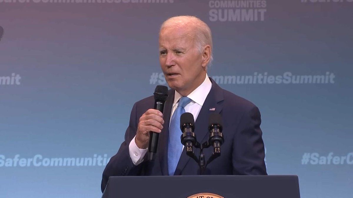 Biden ends speech with ‘God save the Queen’