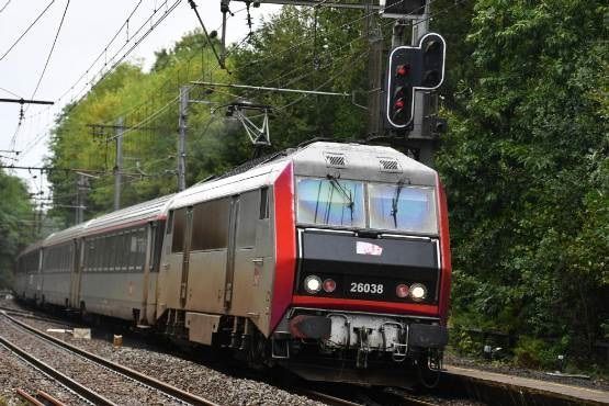 Plus de deux heures de retard et pas d'arrêt à Nevers pour le Paris-Clermont, après un accident mortel dans le Loiret