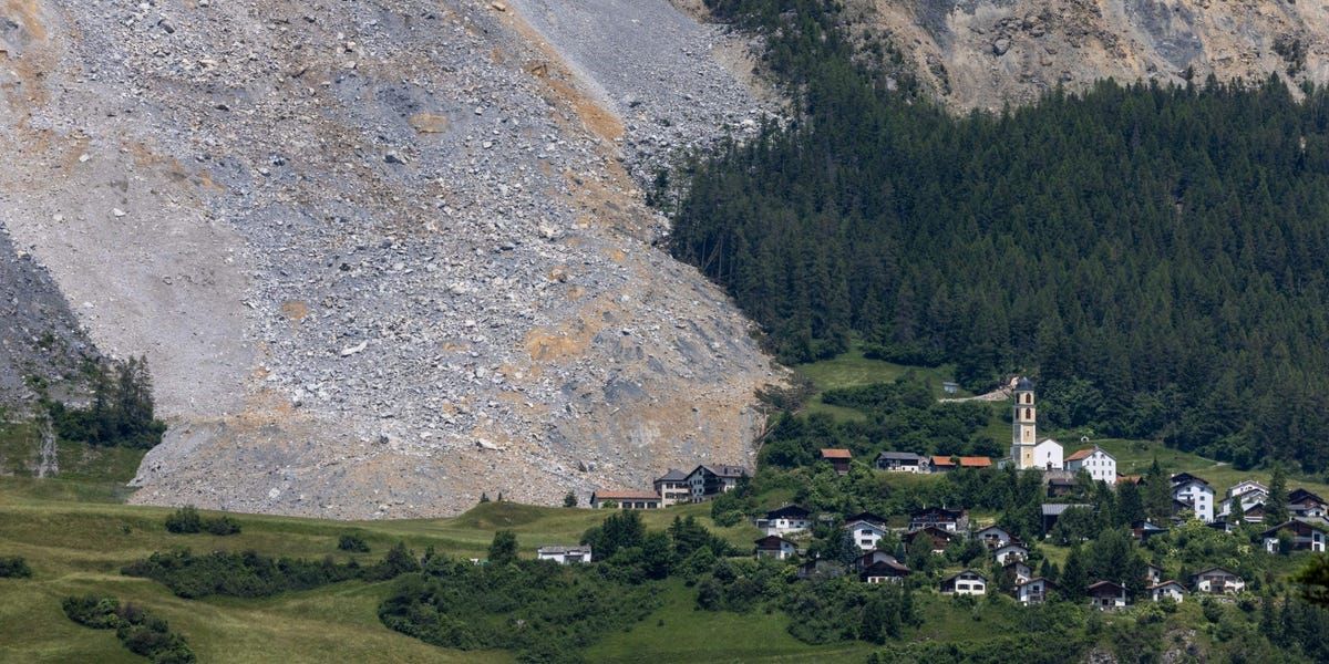 Lucky Escape for Swiss Alps Village, Huge Rockslide Missed 'by a Hair'