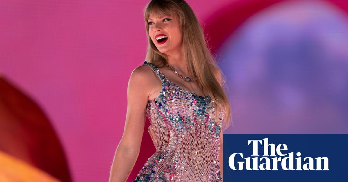 Taylor Swift becomes first woman to have four albums in US Top 10 at once