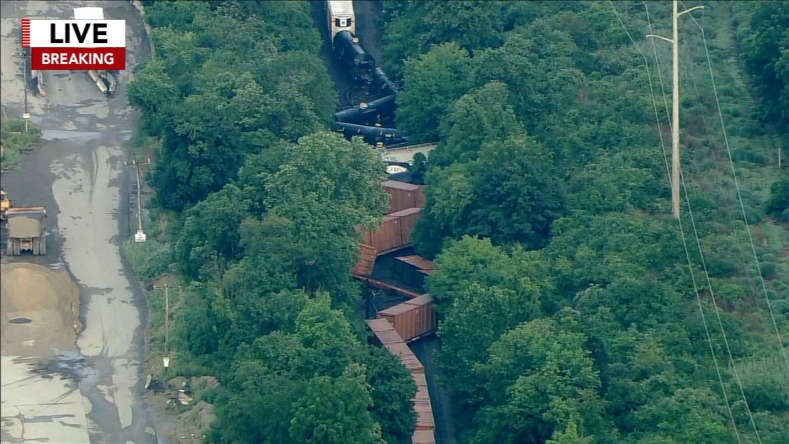 CSX freight train derails in Whitemarsh Township; no known hazards