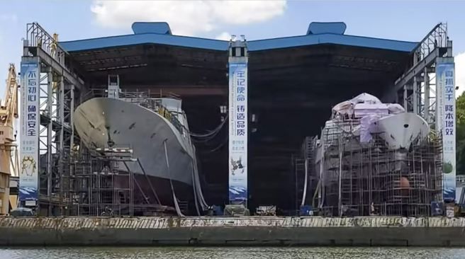 先進055小型艦準備好了 陸航母編隊兩新悍將年內下水