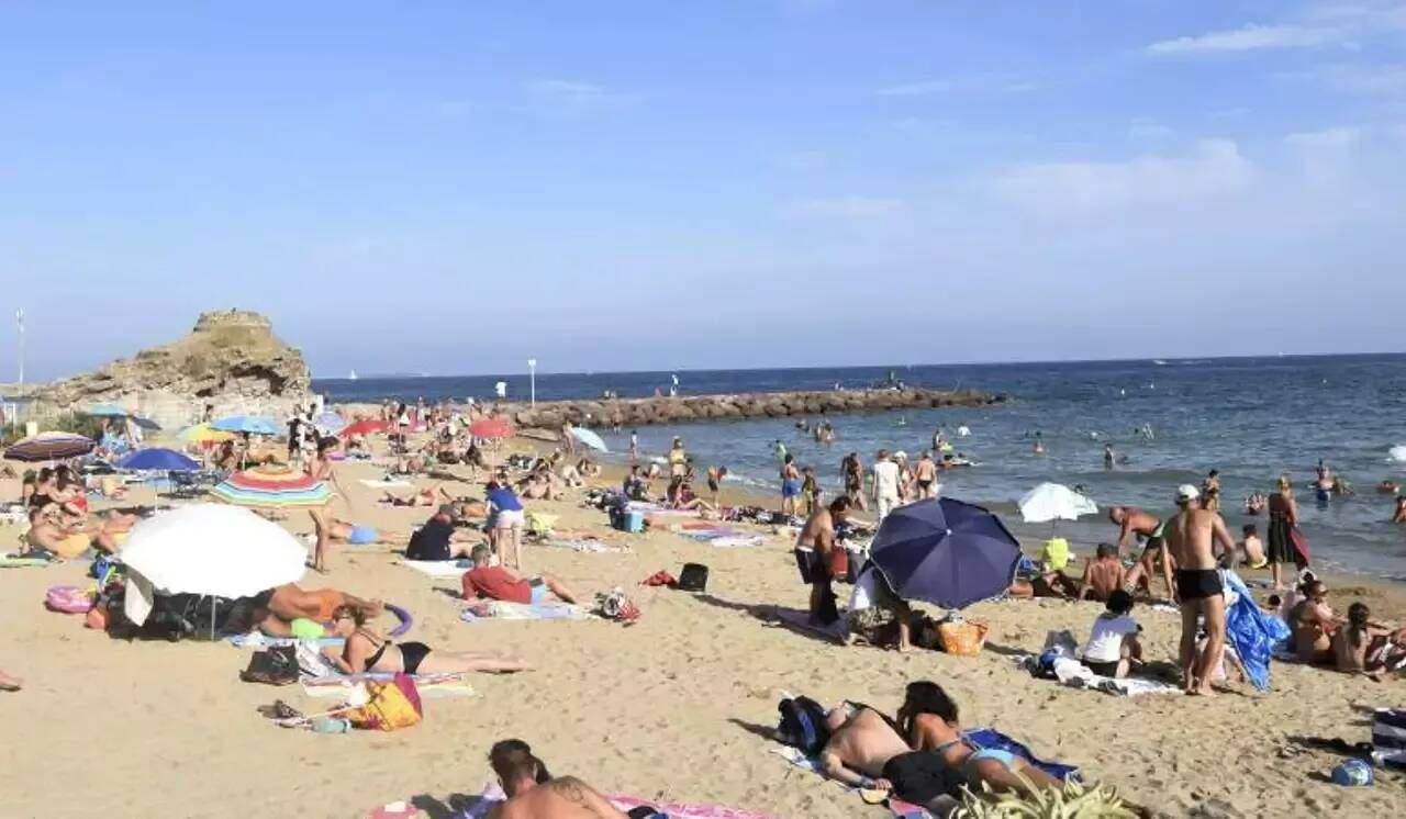 Le nouvel arrêté anti-burkini sur les plages de Mandelieu invalidé par le Conseil d'Etat