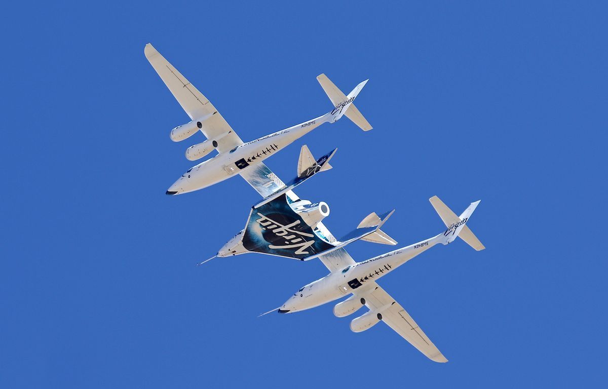 Une mère et sa fille à bord du prochain vol spatial de Virgin Galactic