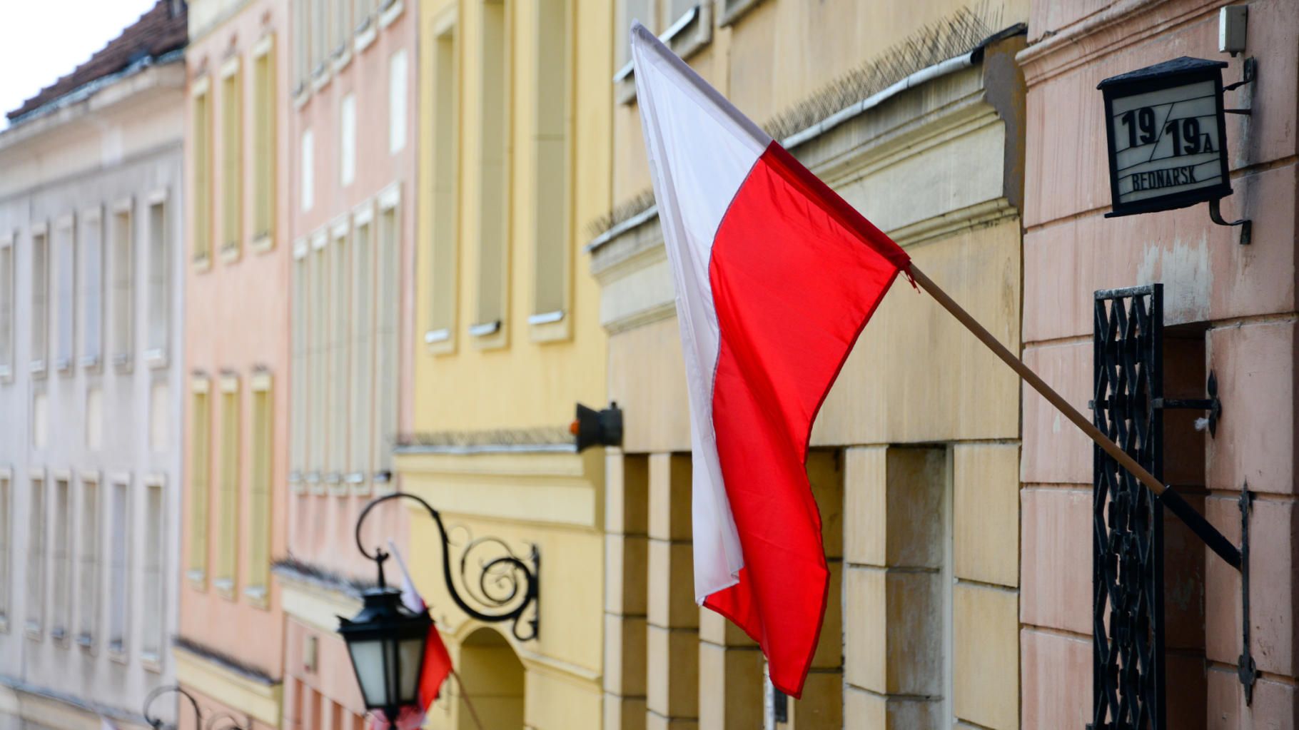 Tollé en Pologne, où le ministre de la Justice libère une jeune militante néonazie condamnée à 3 ans de prison