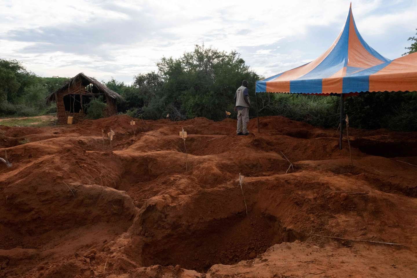 Au Kenya, le bilan d’un jeûne extrême dans une secte évangélique dépasse les 400 morts