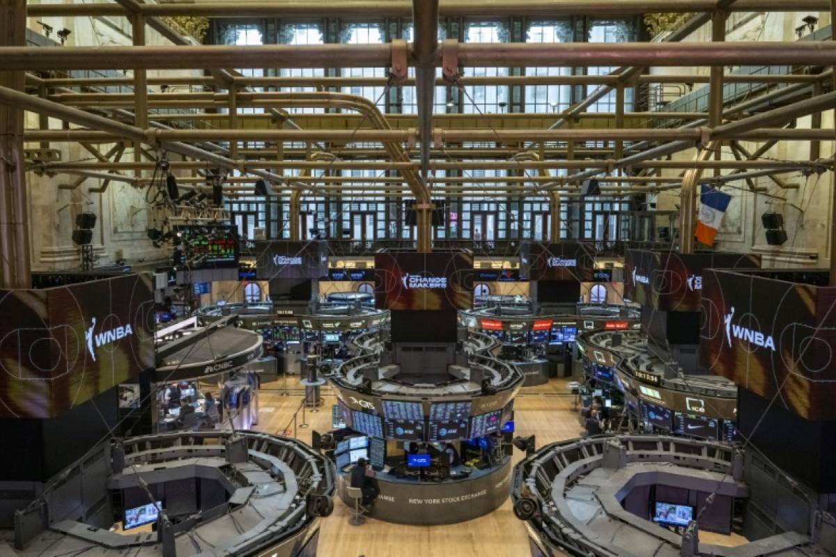 Wall Street en ordre dispersé, les semi-conducteurs déclenchent une consolidation