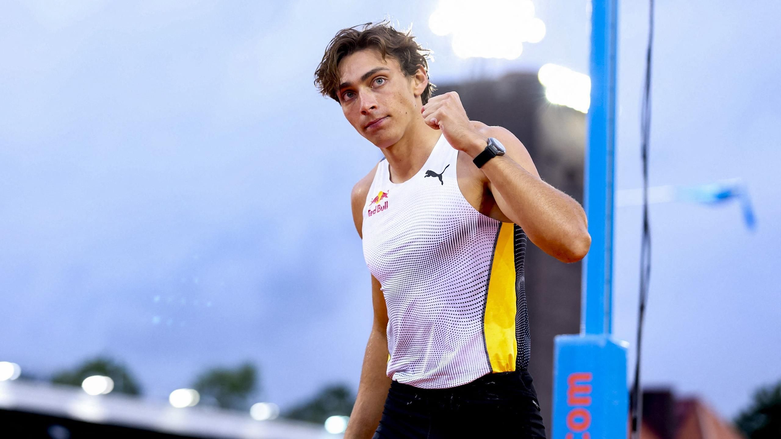 Meeting d'Eugene : Armand Duplantis bat son propre record du monde à la perche en franchissant une barre à 6,23m