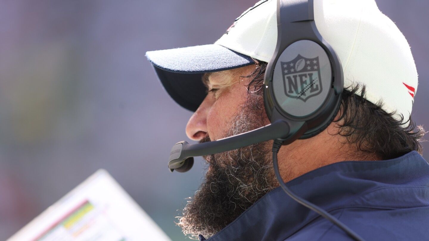 Eagles announce Matt Patricia will take over defensive playcalling