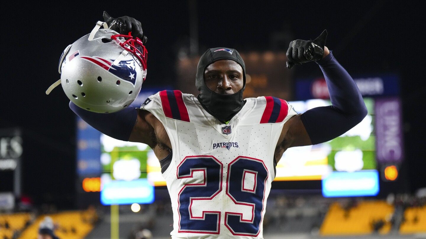 Patriots' J.C. Jackson unexpectedly did not play because of a personal matter