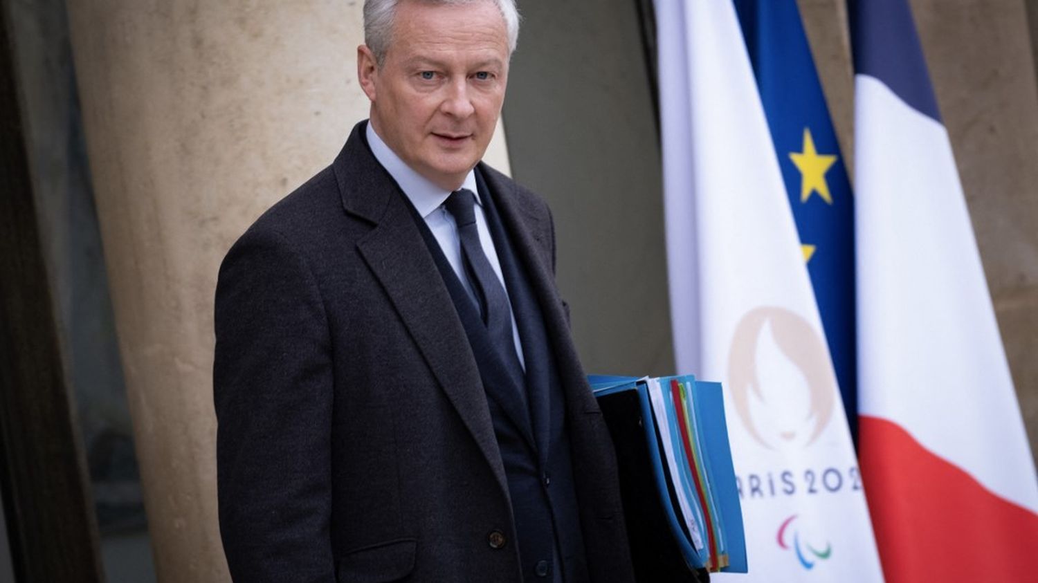 Bruno Le Maire annonce une prévision de croissance revue à la baisse pour 2024 et un plan d'économies "immédiat" de 10 milliards d'euros sur les dépenses de l'Etat