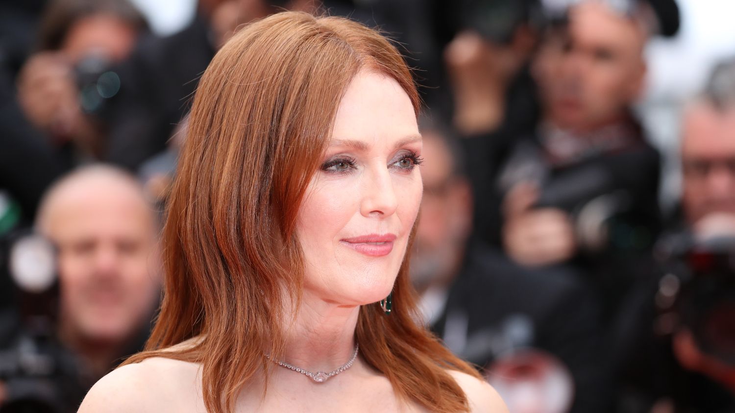 "Je suis vraiment attristée" : la star américaine Julianne Moore apprend que son livre pour enfants est retiré des écoles américaines