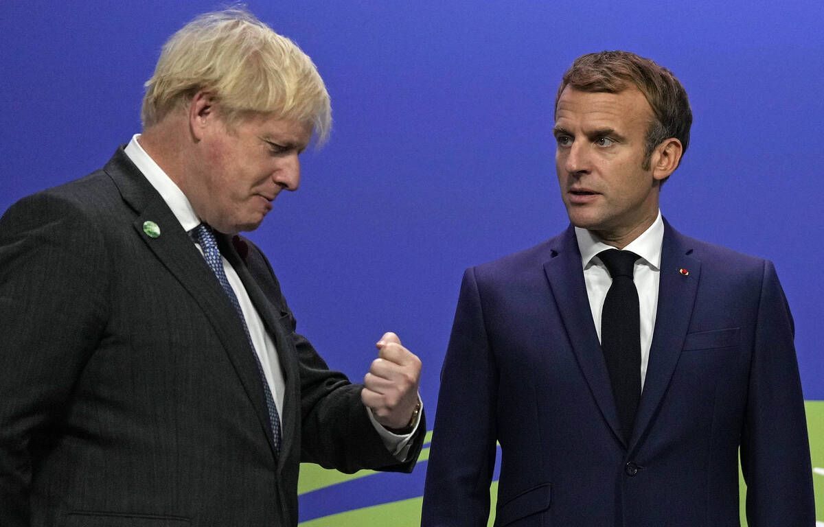 Quand Boris Johnson fustigeait EMmmanuel Macron, le " lèche-bottes " de Vladimir Poutine