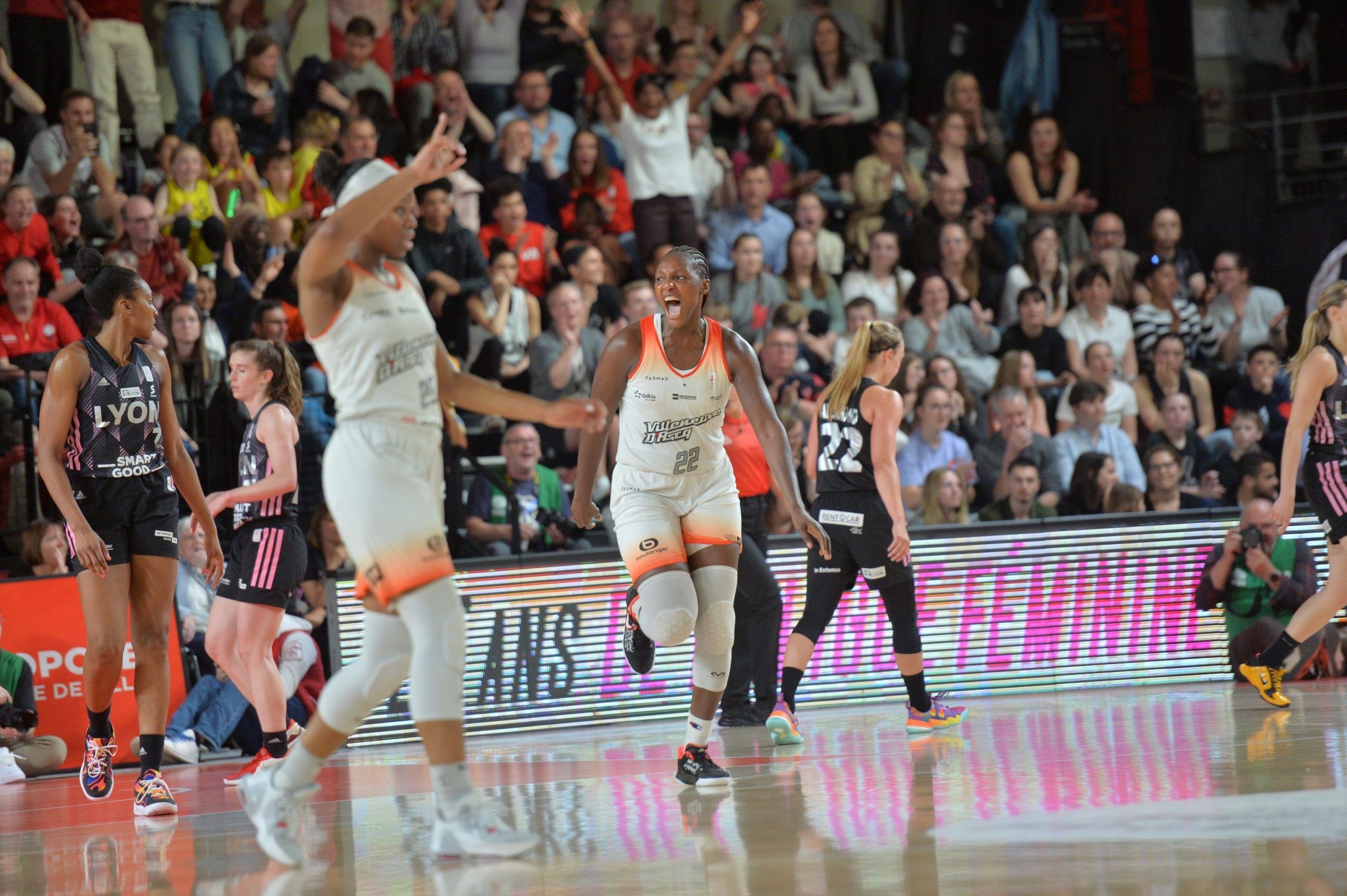 Villeneuve d'Ascq prend l'avantage sur l'ASVEL dans la finale LFB