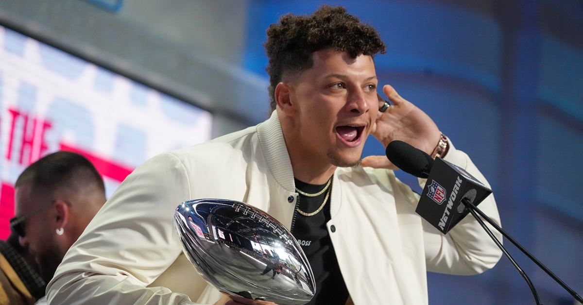 Patrick Mahomes Offers Relocation Suggestion for NHL’s Coyotes