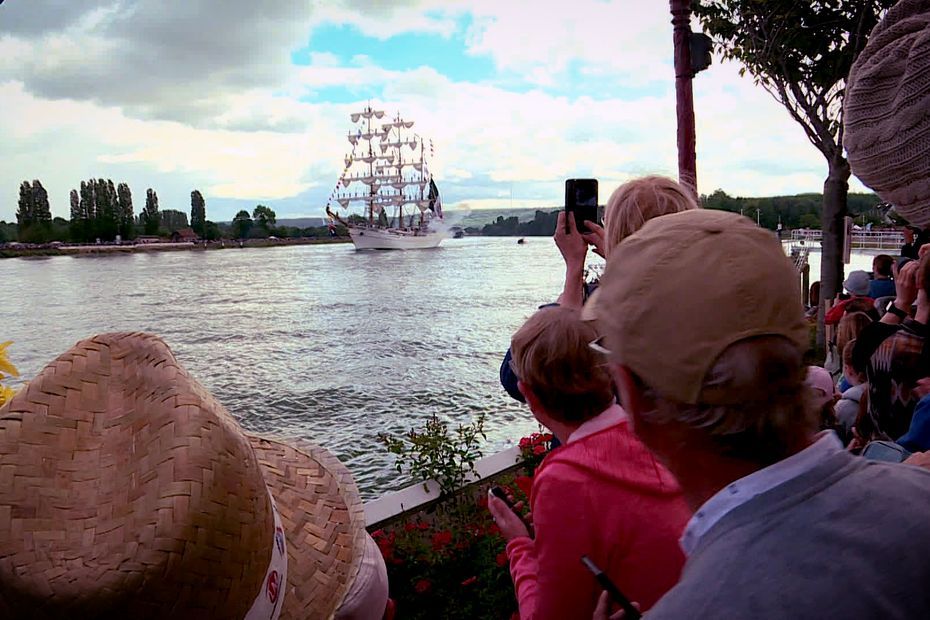 DIRECT. Armada Rouen 2023 : la grande Parade des voiliers sur la Seine