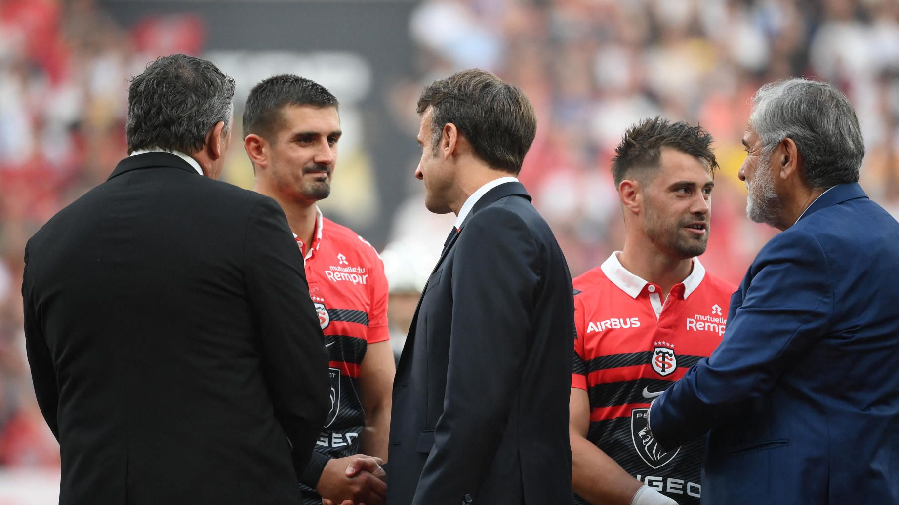 Toulouse-La Rochelle : Uini Atonio avait une demande à faire à Emmanuel Macron au Stade de France