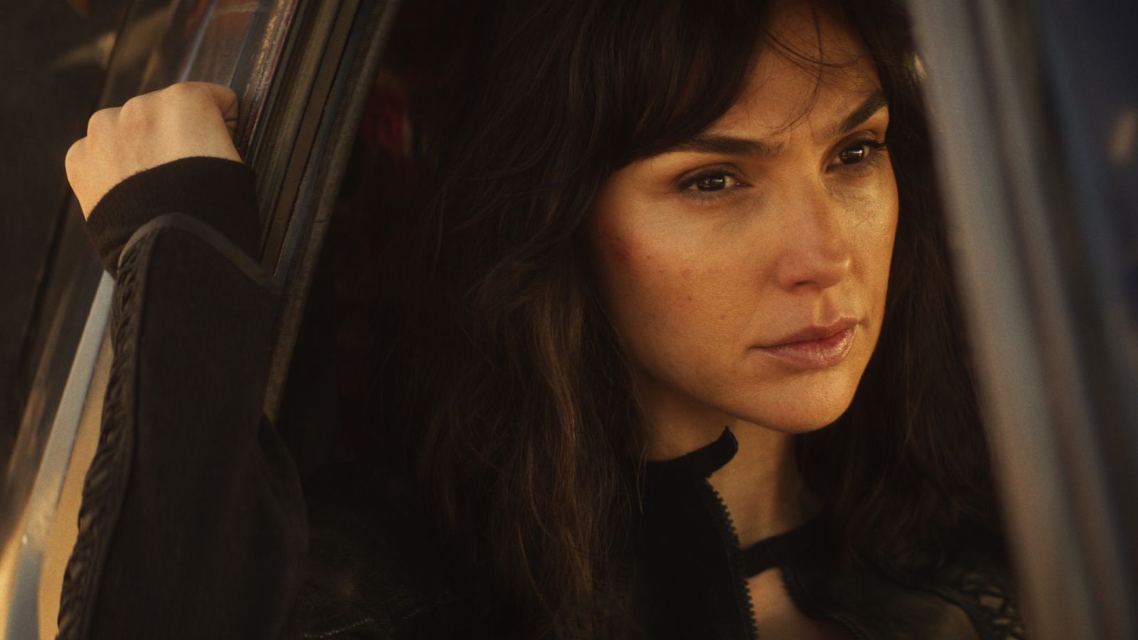 Gal Gadot, Jamie Dornan Star in ‘Heart of Stone’: Watch Trailer