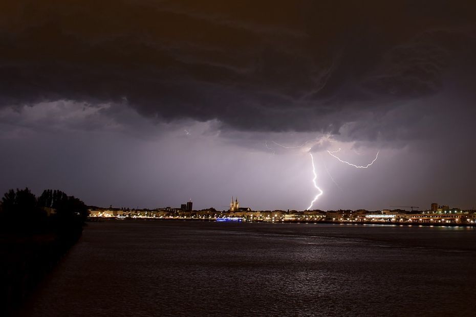 Alerte aux orages violents dans quatre départements aquitains