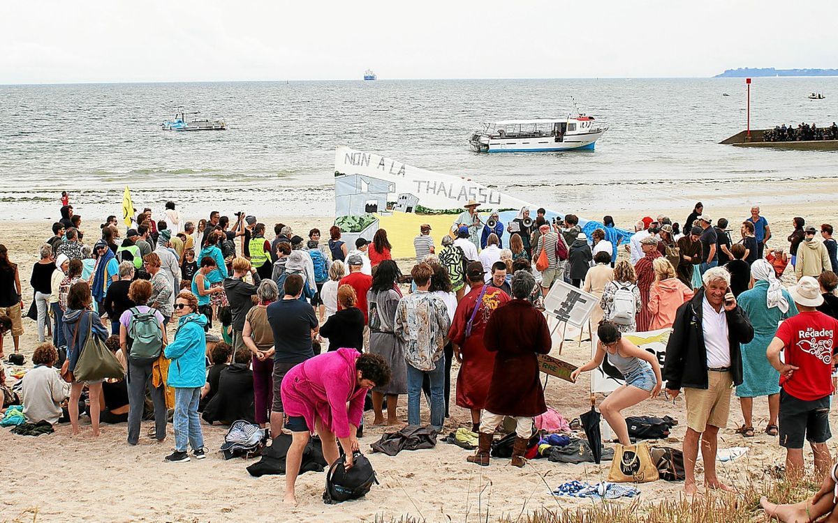 À Larmor-Plage, la mobilisation contre la Thalasso ne faiblit pas