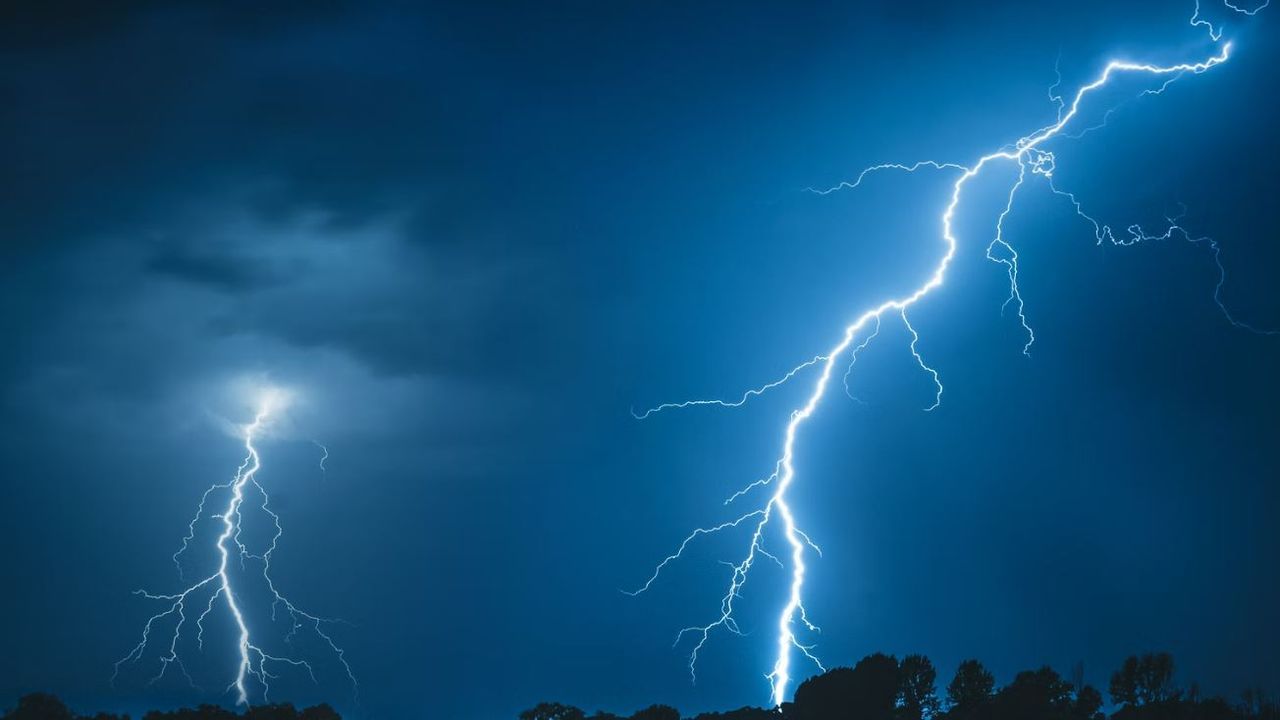 Alerte aux orages : 41 départements en vigilance orange, "forte probabilité de phénomènes violents"