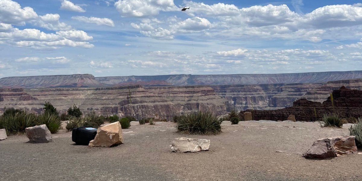 A 33-year-old man fell 4,000 feet to his death from the Grand Canyon Skywalk in Arizona, authorities say