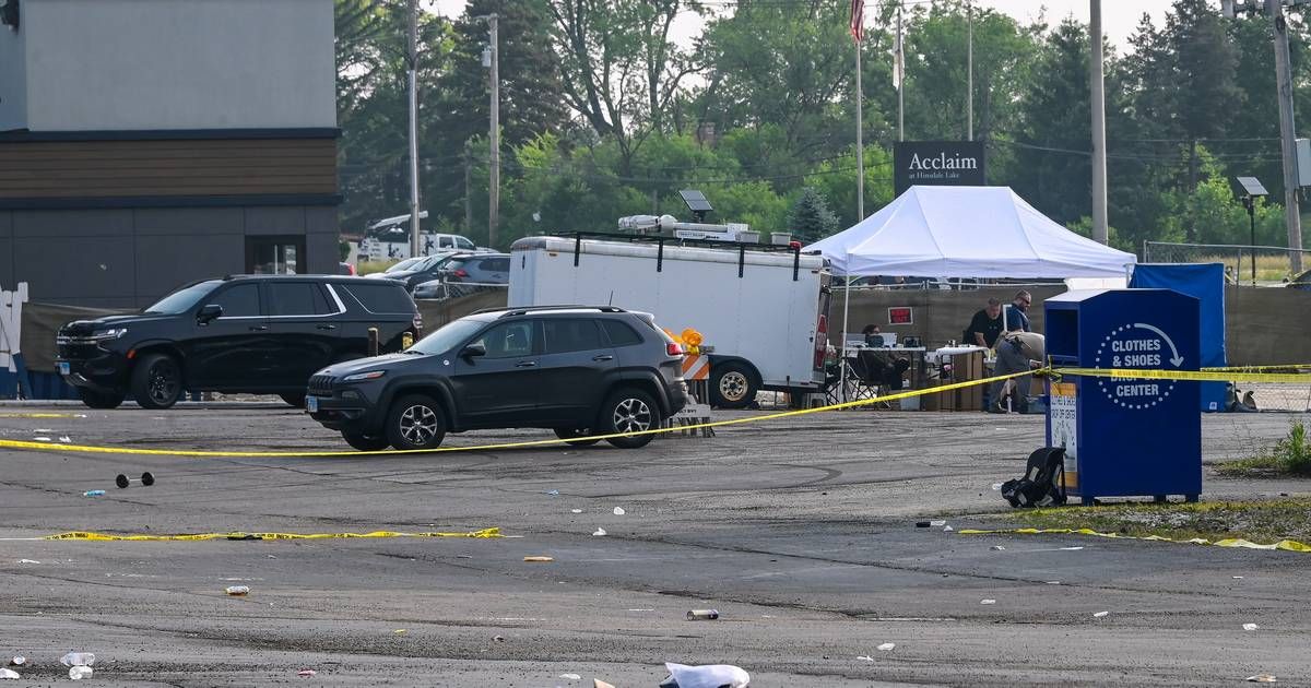 Shooting during Juneteenth celebration near Willowbrook leaves 1 dead, at least 22 injured