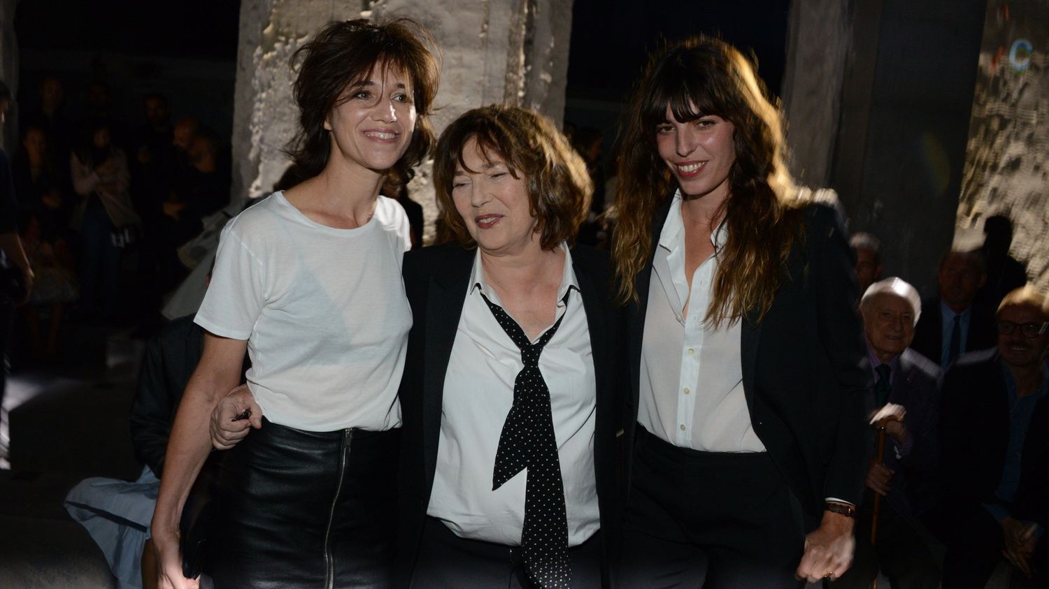 Mort de Jane Birkin : Lou Doillon et Charlotte Gainsbourg saluent le combat contre la maladie de leur mère