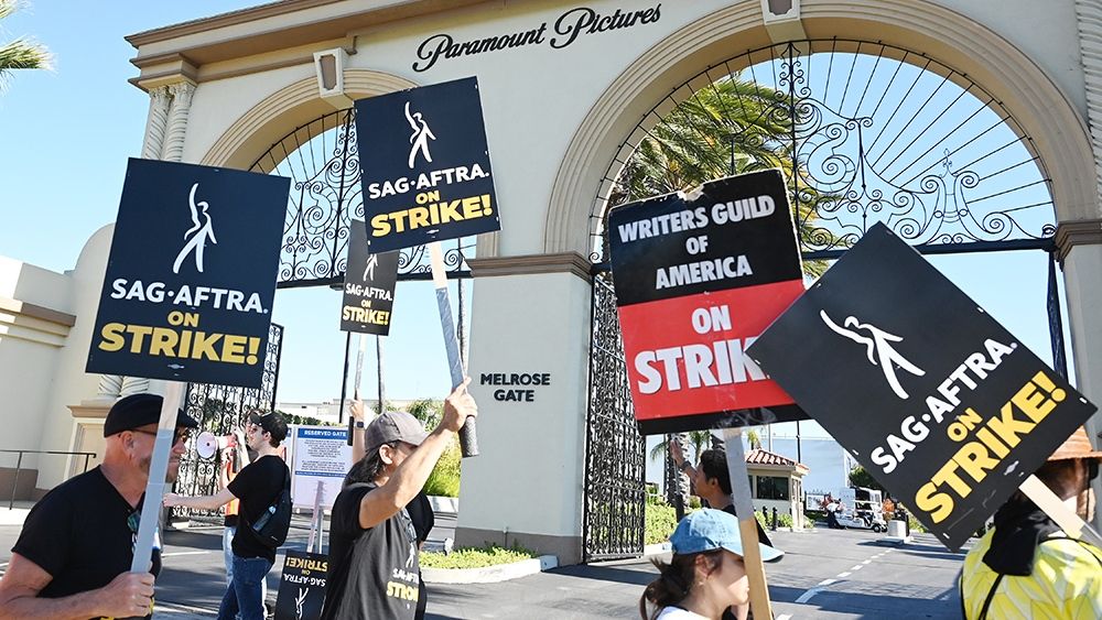 SAG Strike: Actors Picket in High Heat to Show Solidarity