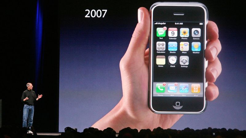 Apple iPhone from 2007 sells for $190,000