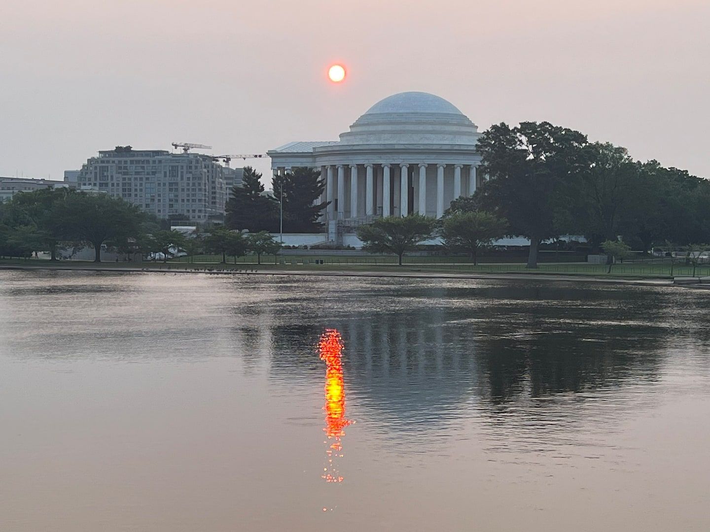 D.C.-area forecast: Smoky skies and a late day storm chance