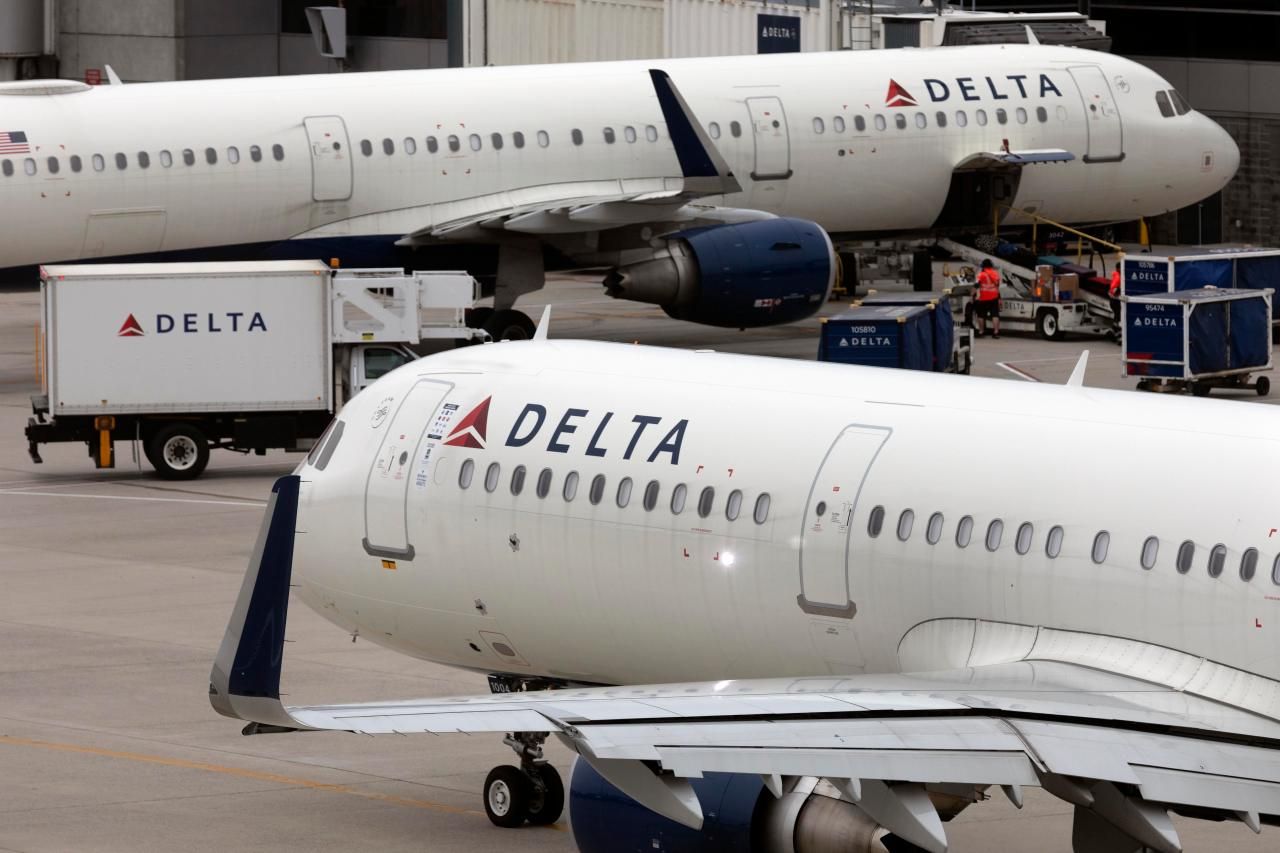 Delta flight canceled when heat-related illnesses hit passengers headed from Las Vegas to Atlanta