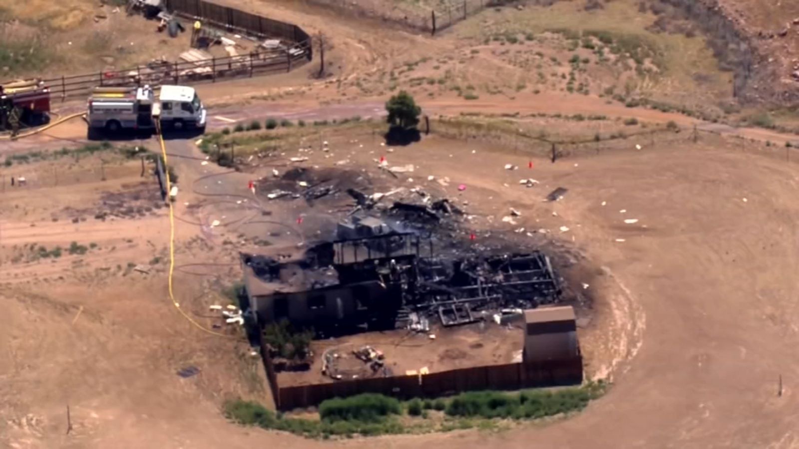 Small plane crashes into New Mexico home, killing pilot