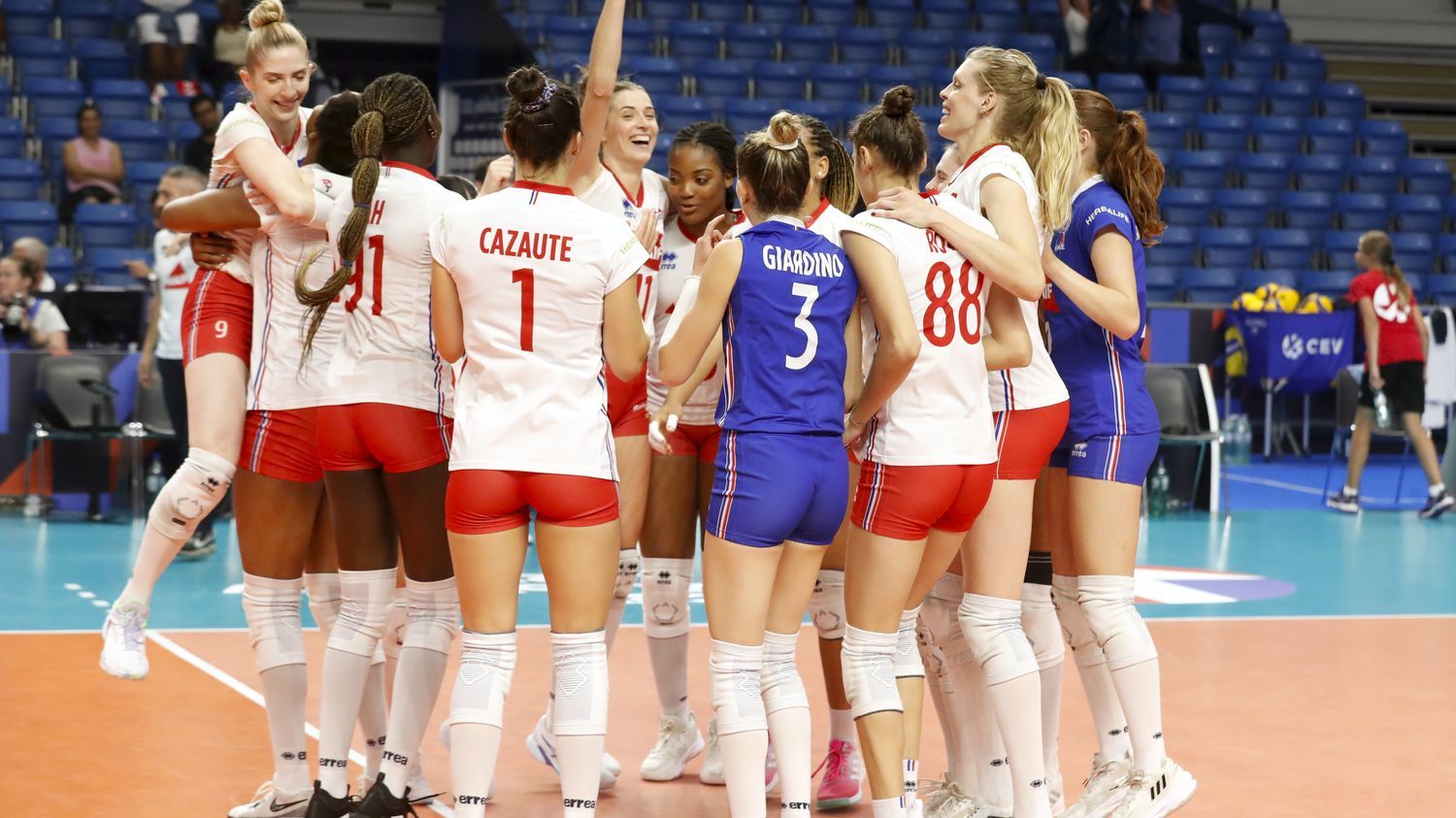 Euro de volley : l'équipe de France s'impose au tie-break face à l'Espagne pour son deuxième match