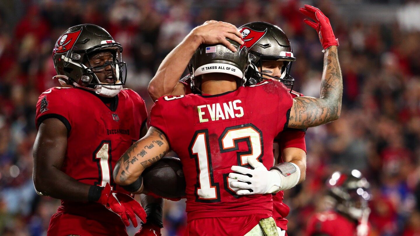 G.M. Jason Licht wants Mike Evans to retire as a Buccaneer