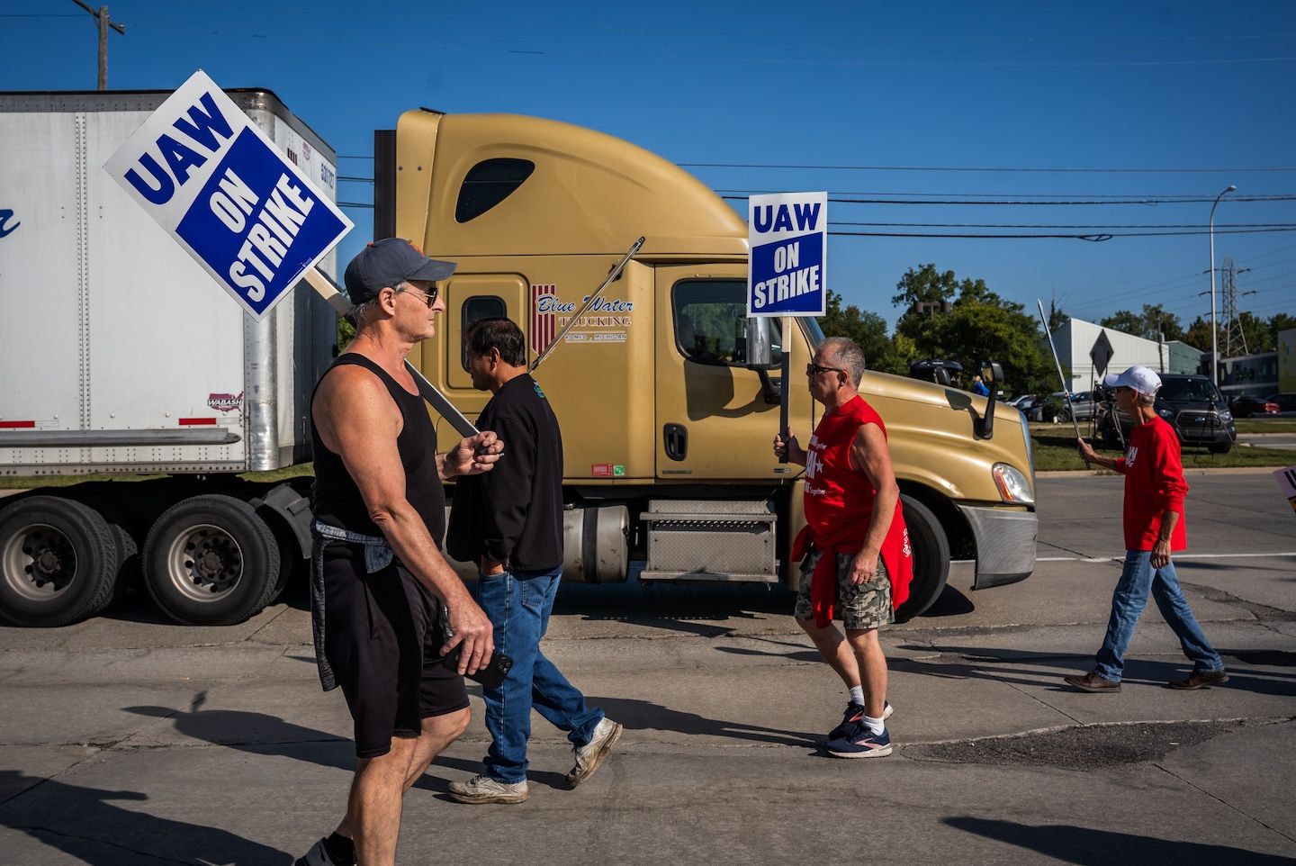 Michigan Democrats urge Biden to beat Trump to UAW picket line