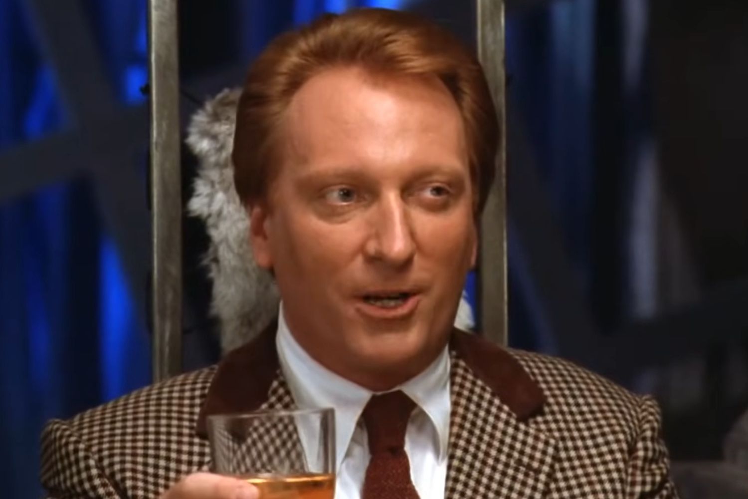 pourquoi Jeffrey Jones n'est-il pas dans la suite ?