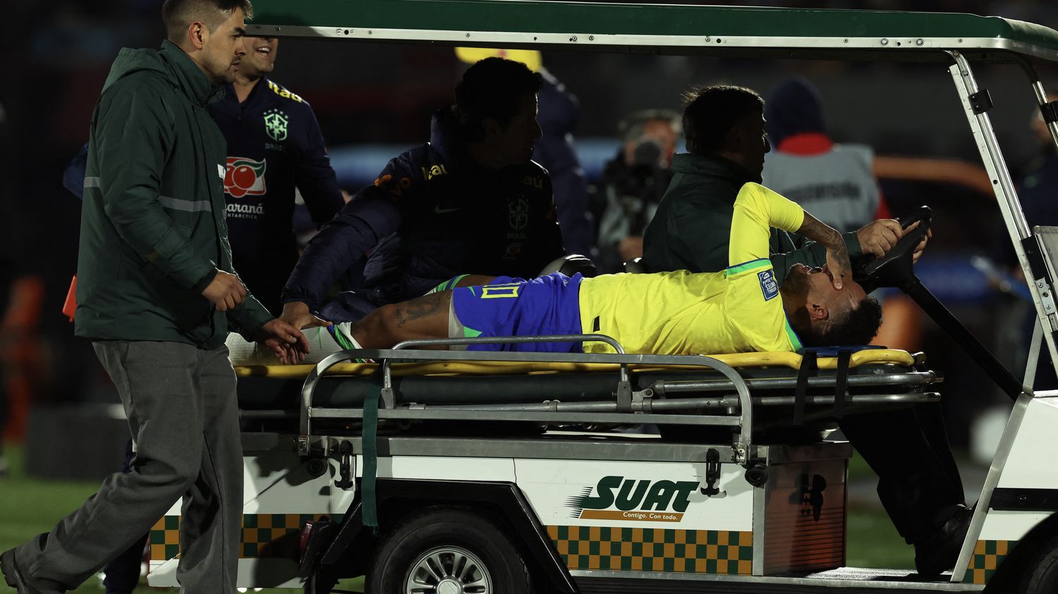 Football : Neymar victime d'une rupture du ligament croisé antérieur du genou gauche